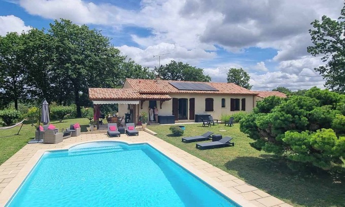 Mauroux Villa | Villa de Mauroux south-west heated swimming pool.