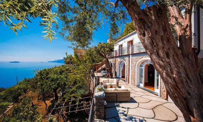 Laurito Villa | Villa De Rosa an oasis of peace and relax !