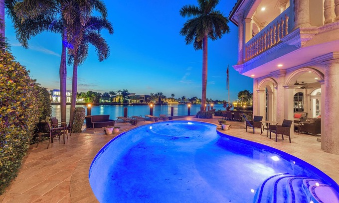 Birch Park Finger Streets House | Villa Delfine, a Waterfront Mansion on the direct Fort Lauderdale Intercoastal