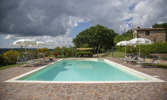 Radicondoli Villa | Villa Delogu by MMega