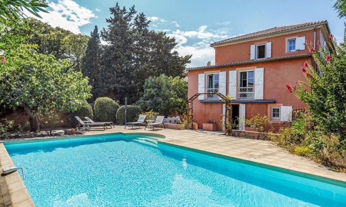 Cruzy Villa | Villa Du Midi - Four Bedroom Villa, Sleeps 8