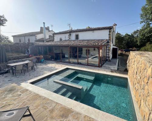 Molinos de Razon Ski Chalet | Villa El Molino Blanco