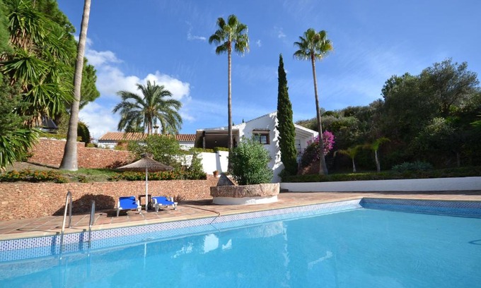 Nerja Villa | VILLA EL MOLINO Menyber