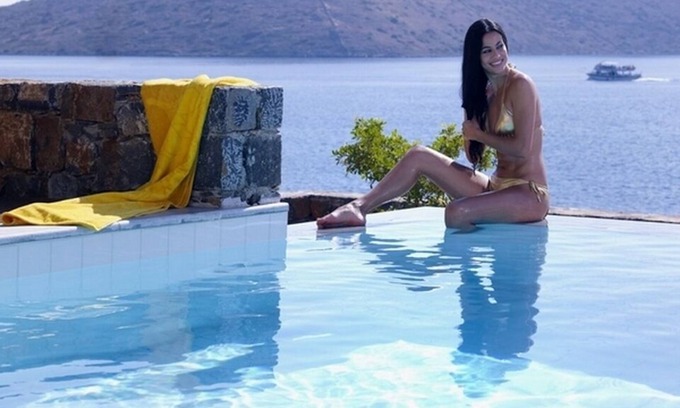Mavrikiano Villa | Villa Elena, a luxury villa with infinity pool and sea views 50m from the sea