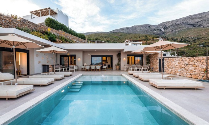 Mariou Villa | Villa Elysian is a spacious villa for 8 people