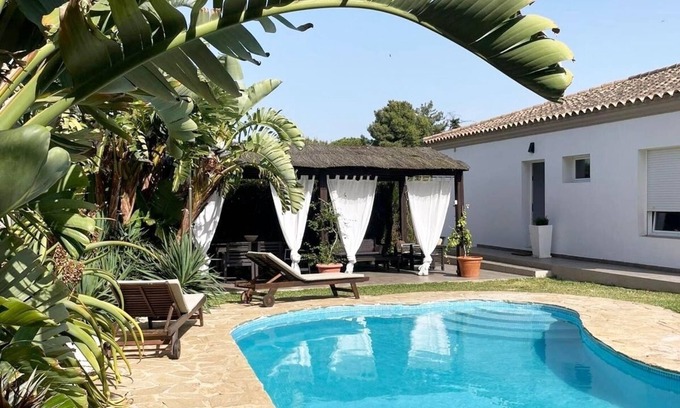 Chiclana de la Frontera Villa | Villa Sukha