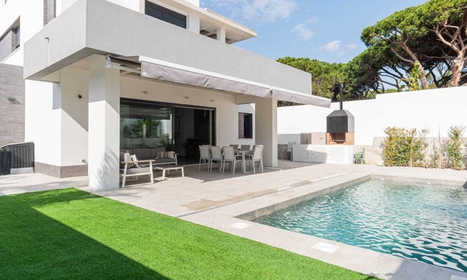 Chiclana de la Frontera Ski Chalet | Villa Caracolillo MAR