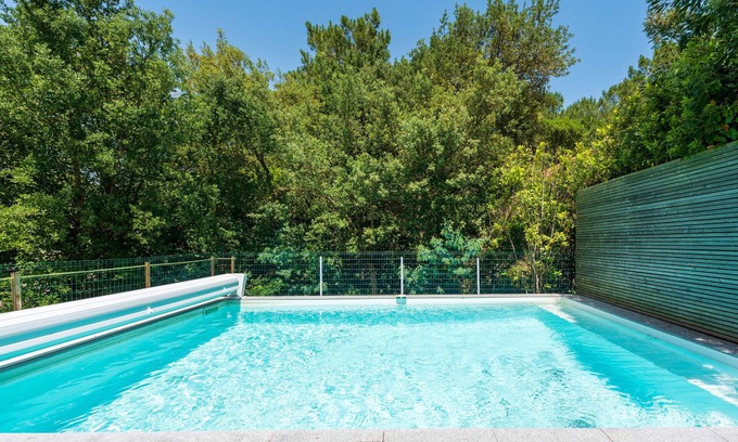 Soorts-Hossegor House | Villa Estrella between lake and ocean with private pool, private terrace, and Wi-Fi