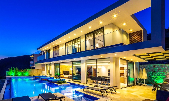 Kalkan Villa | Villa for 10 with stunning views & infinity pool