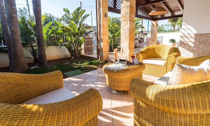 Torre Suda Villa | Villa Geraldina con piscina