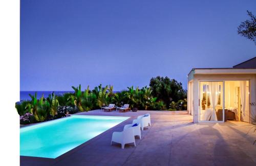Santa Maria del Focallo Villa | Villa Gioie della Vita con piscina vista mare