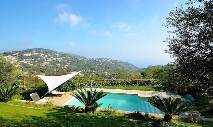 Sant'Agata sui Due Golfi Villa | Villa Gitana: A welcoming two-story villa which faces the sun and the sea, with Free WI-FI.