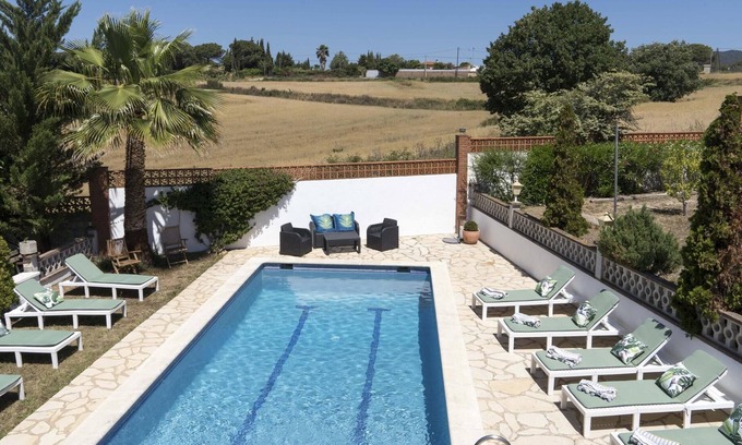 Tordera Villa | VILLA GRACIA LUX 2, IN NATURE AND CLOSE TO SEA, POOL AND TENNIS.