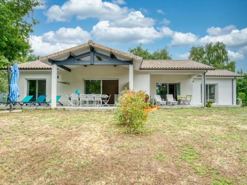 Grayan-Et-L'Hopital Villa | Villa Grande Dépée by Interhome