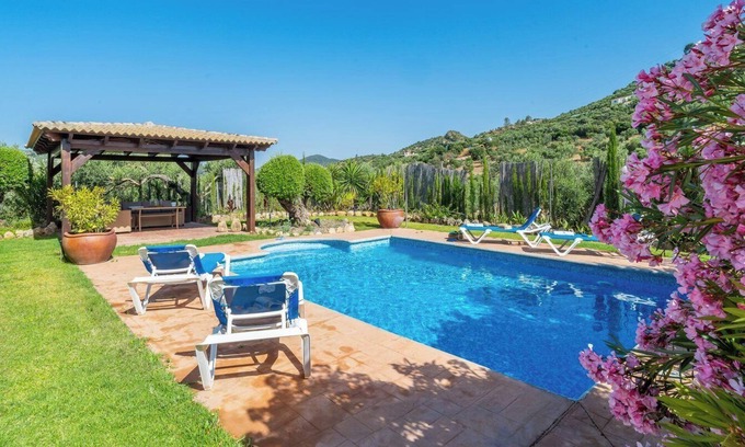Algodonales Villa | Villa Hermanas Algodonales by Ruralidays