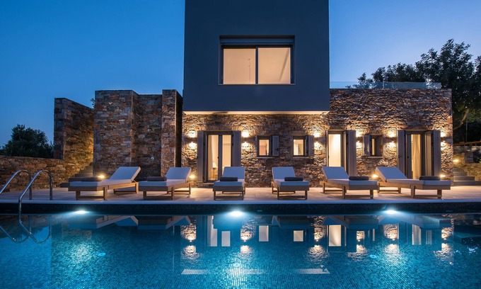Agios Nikolaos Villa | Villa Hermione - Next to Havania Beach - sleeps 7