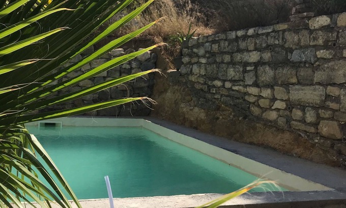 Roquefort-des-Corbieres House | Villa in village it maritime corbieres