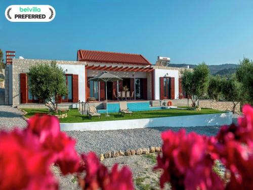 Kirianna Villa | Villa in Arkadi with Pool near the Sea