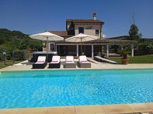 Uri Villa | Villa in Campagna con Piscina Privata