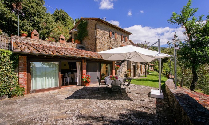 Cortona Villa | Villa in Cortona with Pool & Hill Views
