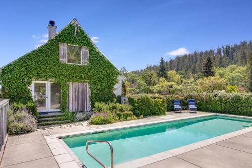 Calistoga Villa | Villa in French Chateau Estate in Napa Valley