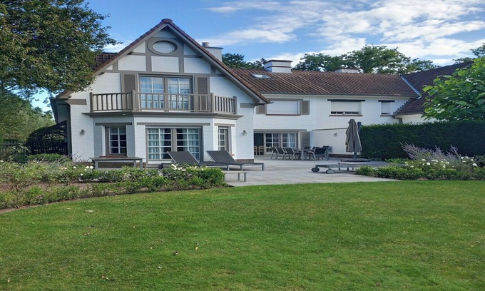 Het Zoute Villa | Villa in Het Zoute near Zwin Reserve