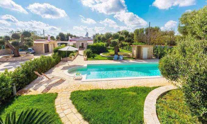 Carovigno Villa | Villa in Salento private pool beaches within 7 'of car - high fence