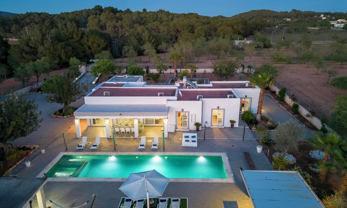 Sant Antoni de Portmany Villa | Villa in San Antonio Sleeps 10