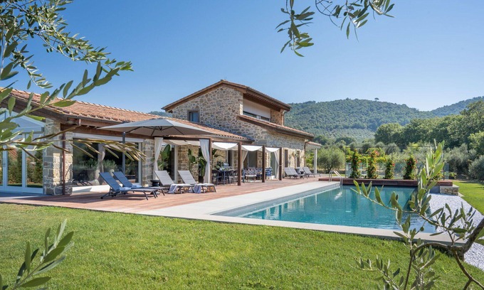 Terontola Villa | Villa in Terontola with 3 bedrooms sleeps 6