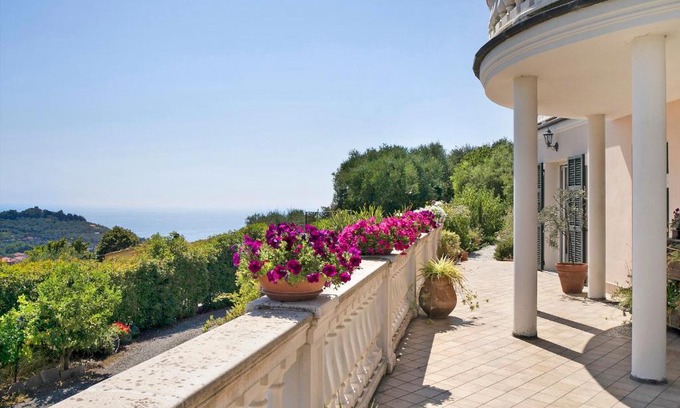 Gorleri Apartment | Villa Isabella Casa Lucia