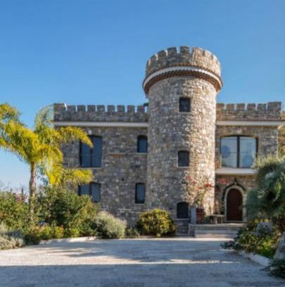 Sant'Egidio del Monte Albino Bed & Breakfast | Villa Le Favole