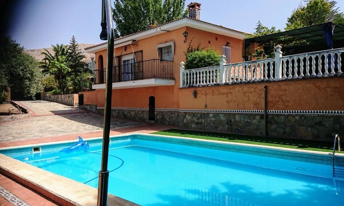 Alfacar Villa | Villa Jose Luis Alfacar by Ruralidays