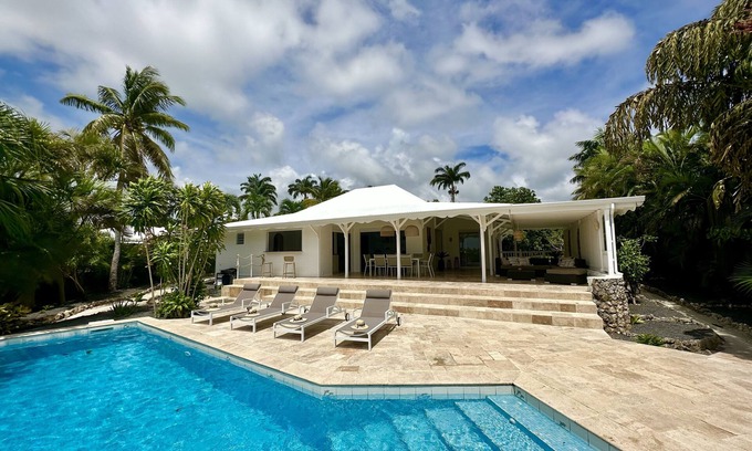 Grande-Terre Villa | Villa Koray