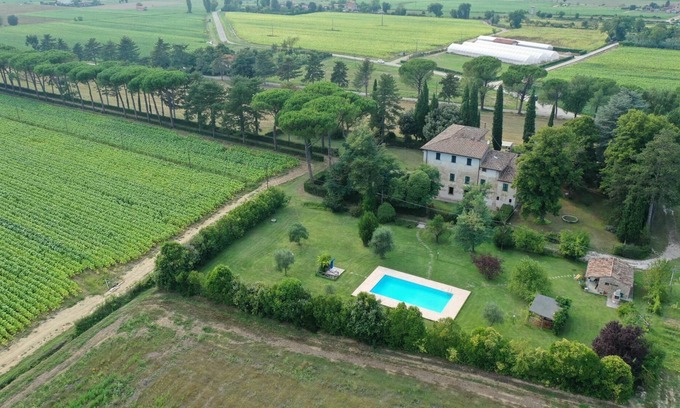 San Giustino Villa | Villa La Contessa - Villa La Contessa