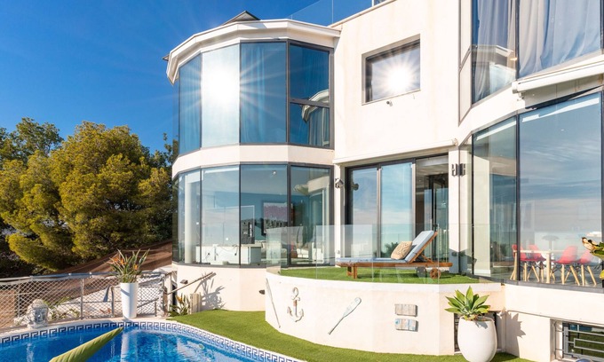 Quint Mar Villa | Villa La Palmera with Stunning Sunsets and private pool, A/c, gym, children's play area