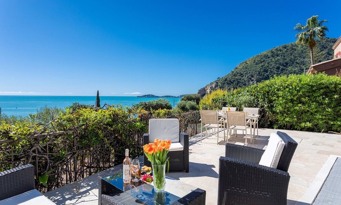Eze Villa | VILLA LA PETITE RESERVE VI4416 By Riviera Holiday