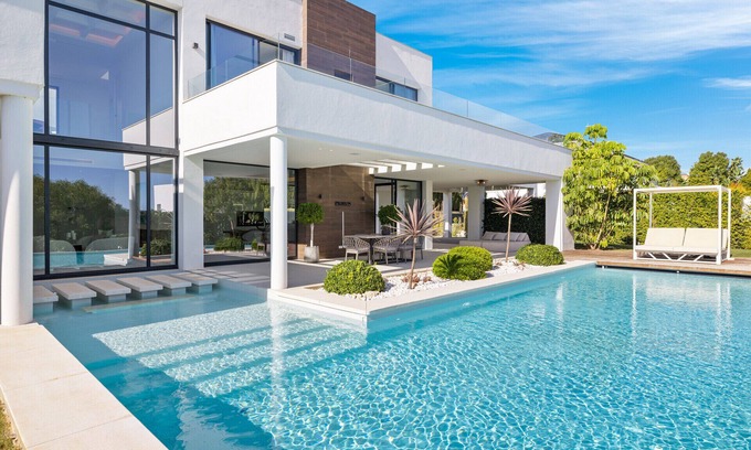 Benahavis Villa | Villa La Quinta - 5 Bed Family Villa!