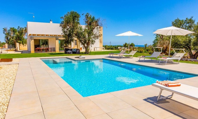 Carovigno Villa | Villa La Scaledda by Villa Plus