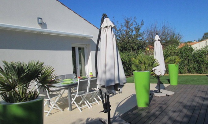 Cheray Villa | VILLA LARGE COMFORT - Heated pool, fenced, quiet, 4ch /11pers.
