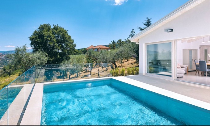 Laureana Cilento Apartment | Villa Laurì - Villa with swimming pool
