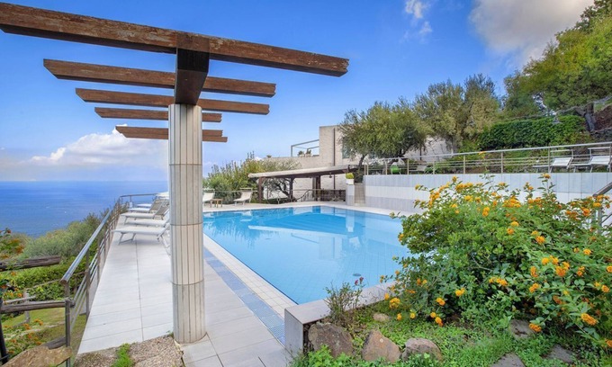 Schiazzano Villa | Villa Lea - Twelve Bedroom Villa, Sleeps 24