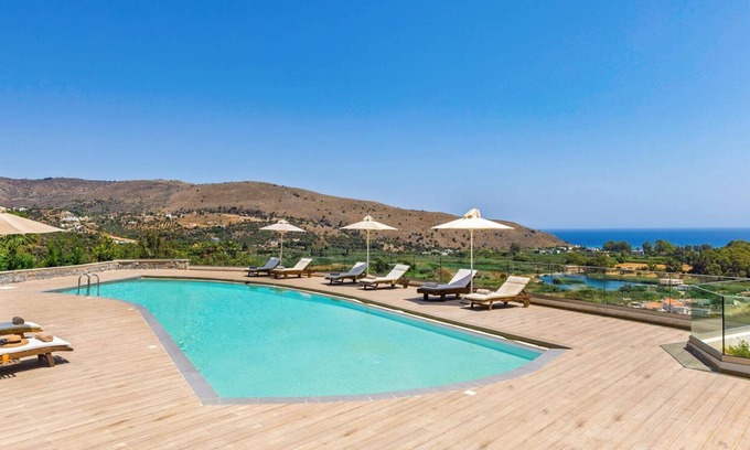 Georgioupolis Villa | Villa Lefkothea by Villa Plus