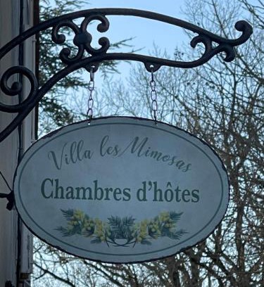 Plassac Bed & Breakfast | Villa Les Mimosas - 3 chambres d'hôtes