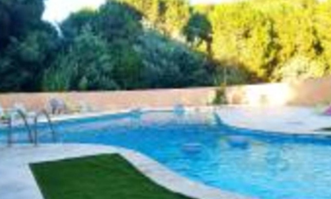 Plage d'Argeles Villa | Villa "Les Oiseaux" on a Pine Forest with Shared Pool, Private Terrace & Wi-Fi