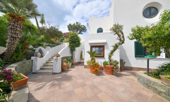 Lacco Ameno Villa | Villa Letizia