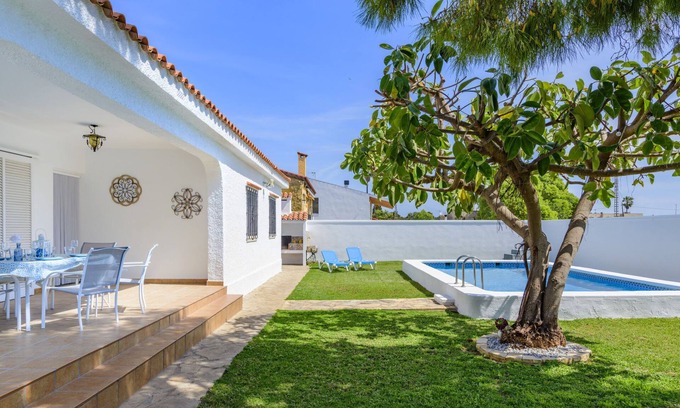 Vinaros House | Villa Lolin by Interhome