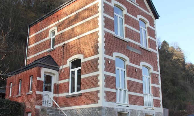 Bohon Villa | Villa Louise - Gorgeous holiday home for 9 persons