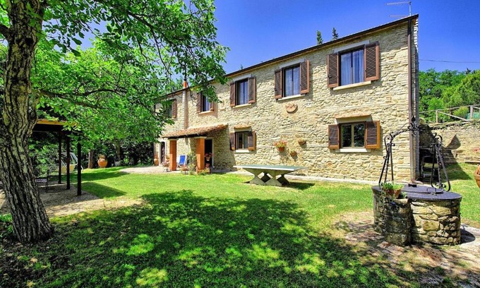 Arezzo Villa | Villa Luciano by PosarelliVillas