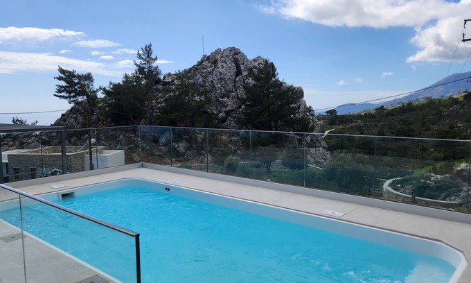 Anatoli House | Villa M - Villa with private pool and yard