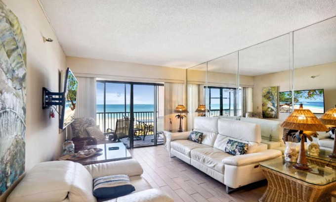Madeira Beach House | Villa Madeira 207 - Premier